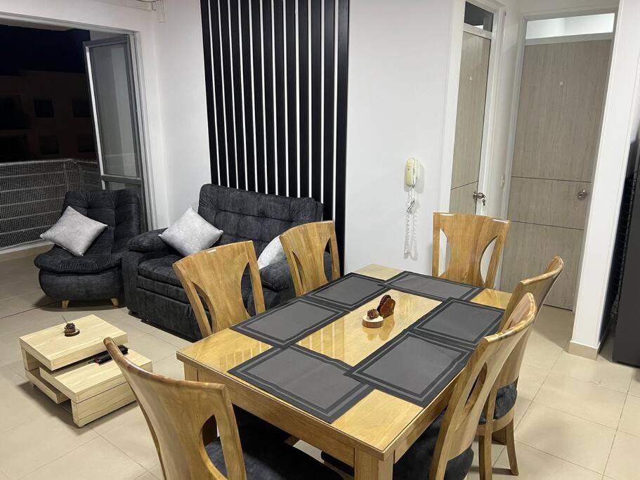 Hermoso Descansar En Familia Apartment Girardot